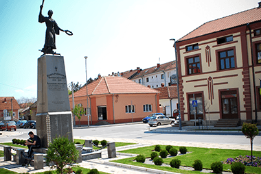 Stamparija Bata Ika plus, pogled sa Trga Mare Resavkinje